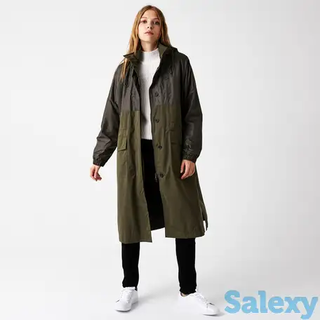 Женское пальто lacosteс капюшоном, фотография 1