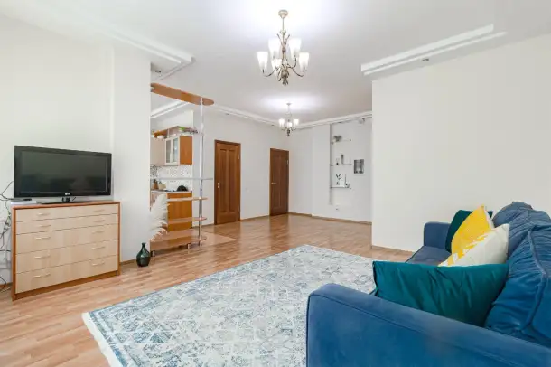 Апартаменты рядом с Байтереком, Достык 5/1, фотография 13