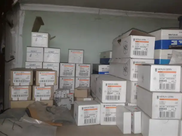 Автомат Schneider Electric  MERLIN GERIN  1р  I ток 63 А ,, фотография 1