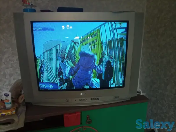 Продаю телевизор б/у LG, фотография 1