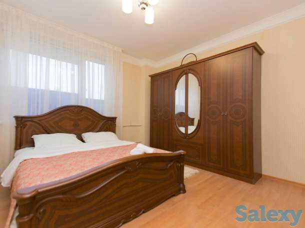 2х комнатная посуточно ул Сарайшык 9, фотография 1