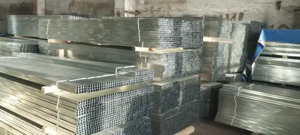 Профиль потолочный, фотография 12