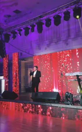 Новогодние корпоративы - Оперный певец, фотография 3