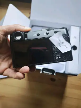 Цифровая камера FUJIFILM X100VI черная, фотография 3