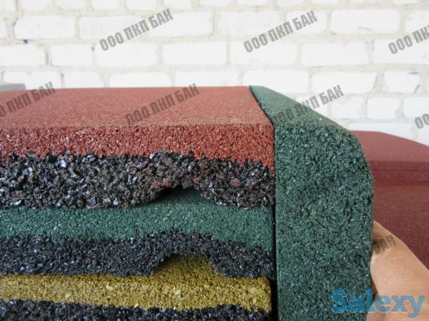 Плитка из резиновой крошки 500х500х30 цвет зеленый, фотография 1