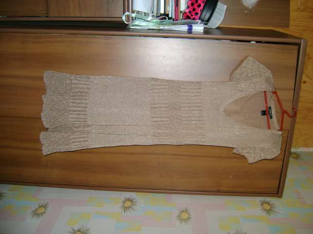 Золотистое вечернее платье, размер 42-44, фотография 1