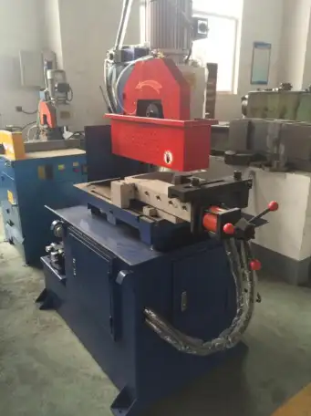 Гидравлический станок для резки труб, фотография 1