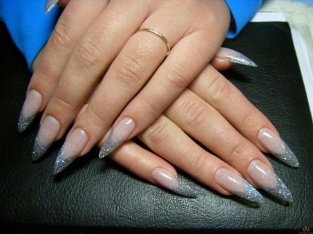 Маникюр с дизайном, наращивание ногтей, фотография 3