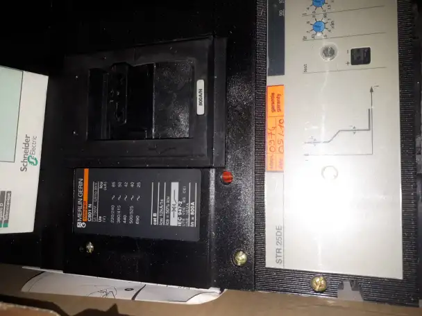 Автоматический выключатель  Schneider Electric MERLIN GERIN  compact C 801 N  3р  Ток 800A   46600, фотография 3