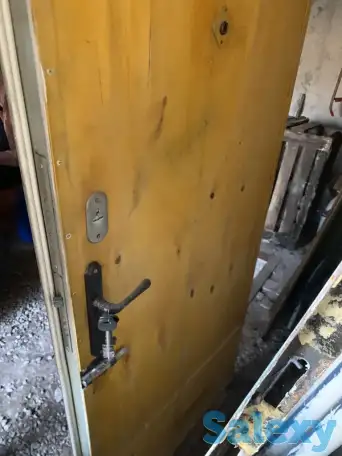 Продам дверь железную входную, фотография 1