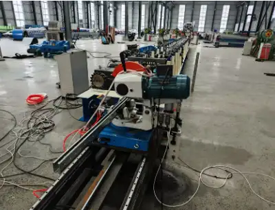 Линия для производства квадратного профиля, фотография 1