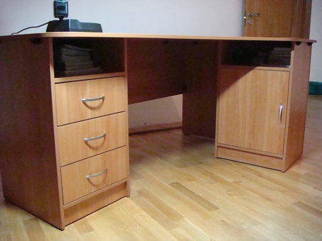 письменный стол с креслом, фотография 3