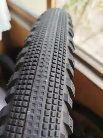 Колеса для велосипеда 2 шт.29 переднее и заднее, покрышки 2.4 Schwalbe Hurricane, фотография 1