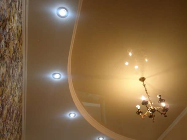 Замена электропроводки. Штукатурка. Левкас. Галтели. Покраска. Прокатка. Обои. Розетки. Ламинат. Линолеум.Плинтуса., фотография 5