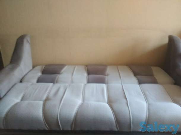 диван книжка  б.у.для гостиной., фотография 2