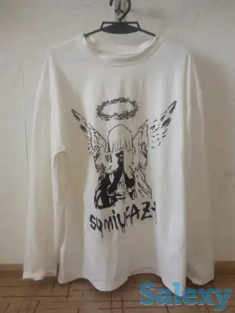 Продам лонгслив с черно-белым рисунком ангела, фотография 1