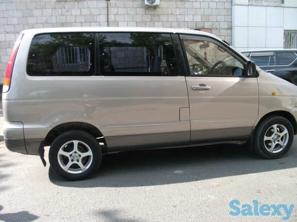 Легковой автомобиль, фотография 1