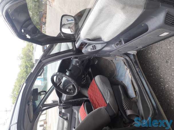 Автомобиль тойота естима Toyota Estima, фотография 3