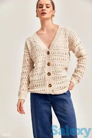 Бежевый кардиган с узором, фотография 1