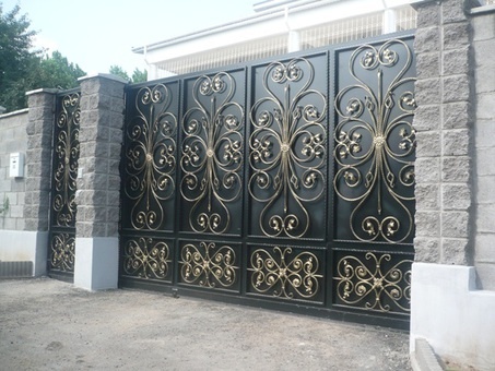 Изготовление: навесов, ангаров, ворот, заборов, аргонная сварка и другие сварочные работы, фотография 8