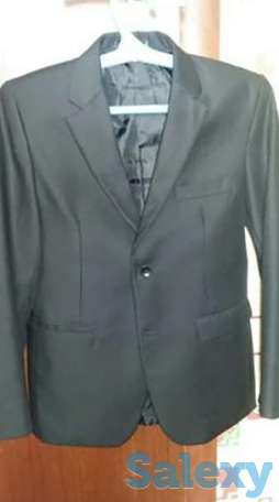 Продам костюм(пиджак+2 брюк+жилет) на 7-9 лет, фотография 1