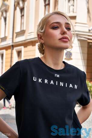 Черная футболка 