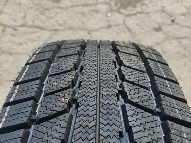 195.65.15 Triangle TR777 91T, фотография 1