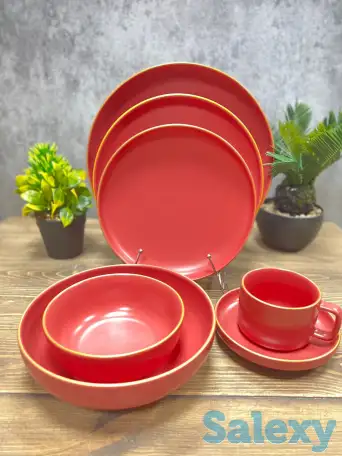 Малиновый столовый сервиз Vassila, фотография 4