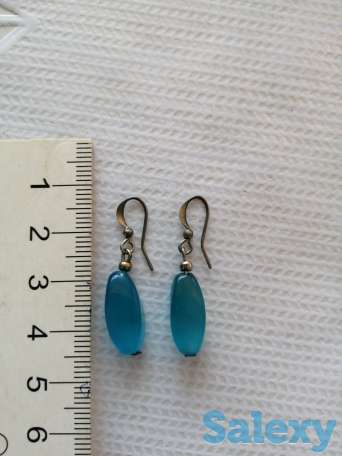 Продам красивые серёжки с камнем 