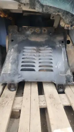 Защита двигателя Toyota Hilux Surf 130, фотография 1