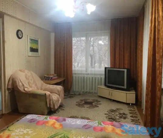 Сдаю посуточно однокомнатную квартиру, ул. Космическая, 15, в районе кафе 