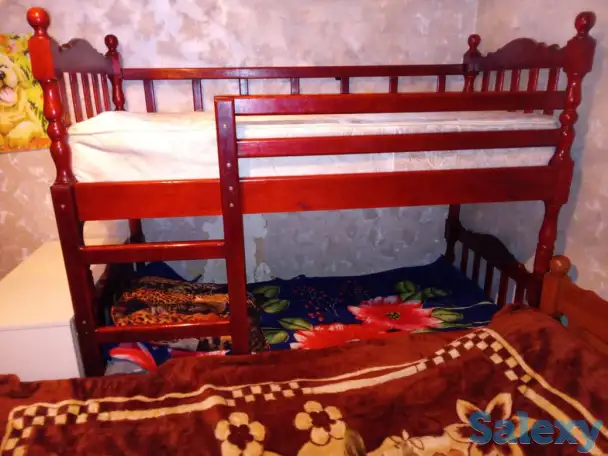 Продам двухъярусную кровать из натурального дерева, фотография 2