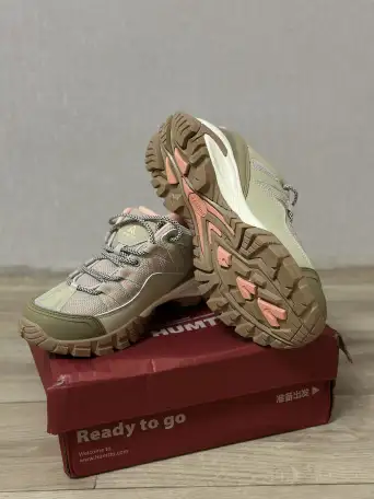 Треккинговые женские кроссовки HUMTTO, фотография 1