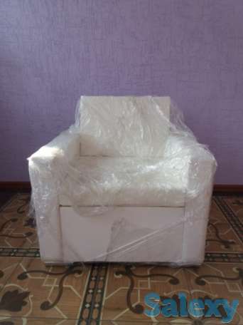 Белоснежный кресло диван, фотография 1