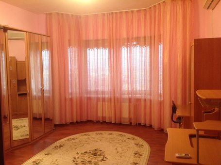 Сдаю на длительный срок 3-х комнатную квартиру 128 кв.м в элитном доме, фотография 2