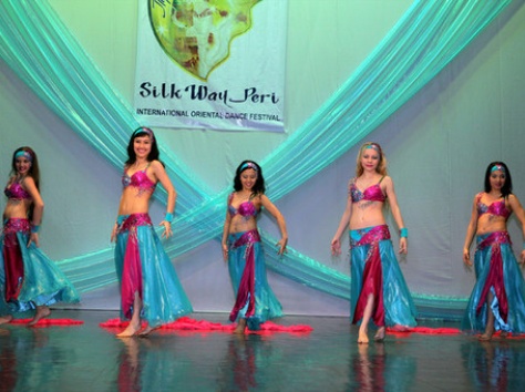 Восточные и эстрадные костюмы, фотография 2