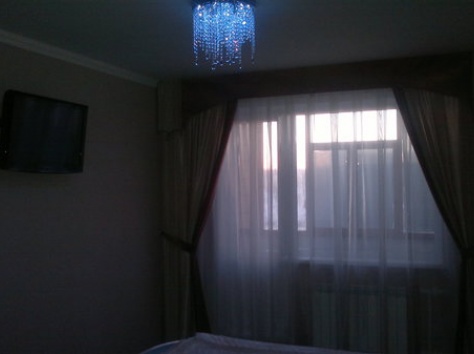 Сдам 1-комнатную квартиру посуточно., Кривенко 81, фотография 3