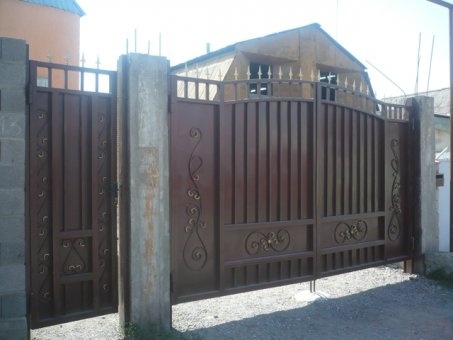 Изготовление навесов, ангаров, автоматических ворот, заборов с фундаментом и сплиторными блоками, фотография 3