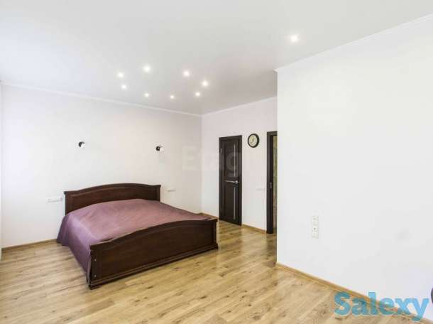 Шикарная квартира 95 кв. Россия г. Омск центр города, фотография 4