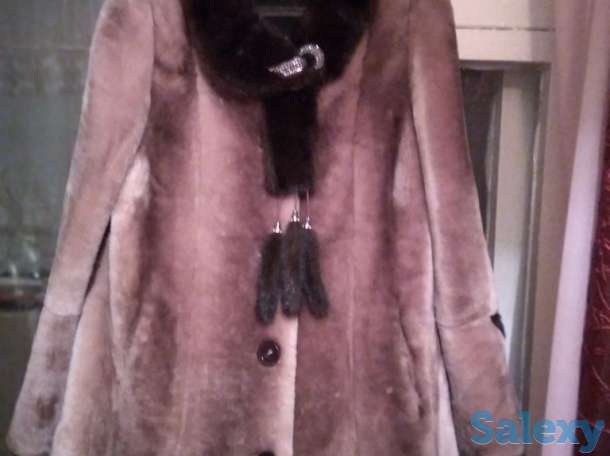 Продам шубу мутон  на воротнике , на рукавах  черная норка размер 50 , 52  состояние отличное  , в пользовании 1 год, фотография 6