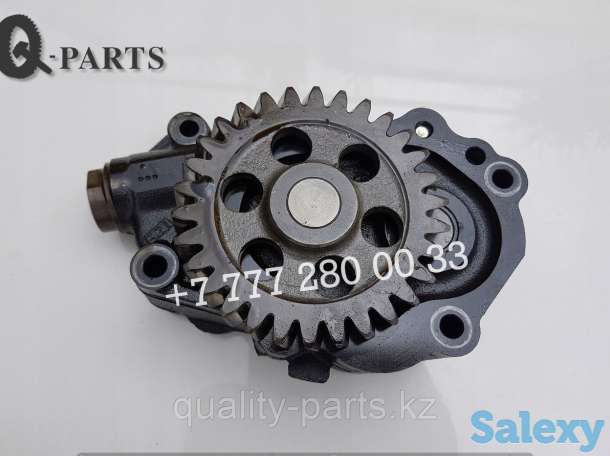 Масляный насос Isuzu 6WG1 на экскаватор Hitachi ZX520, фотография 1