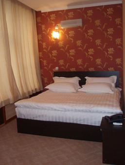 гостиница Империал, мкр Казахфильм ул жарокова 18а тел 2696937, фотография 2