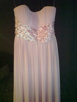 продаю платье на выпускной, фотография 1