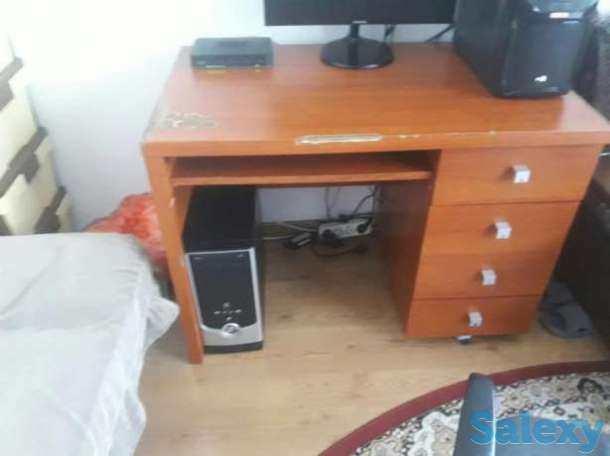 Стол писменныи, фотография 1