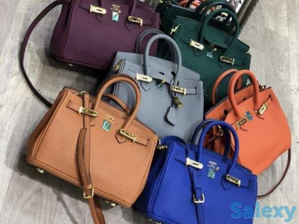 Модные сумки и брендовые очки, фотография 1