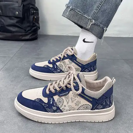 Кроссовки продам, фотография 1