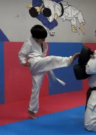 Продам действующий бизнес, тренажерныйспортивный зал общей площадью более 600 кв.м., фотография 3