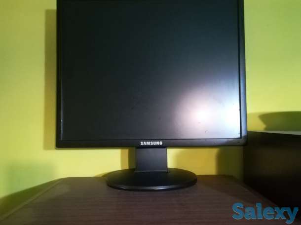 Монитор, фотография 1