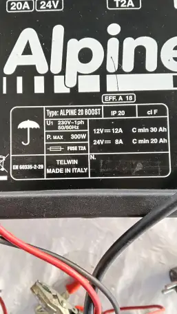 Зарядно-пусковое устройство  Alpine-20,12-24в., фотография 2