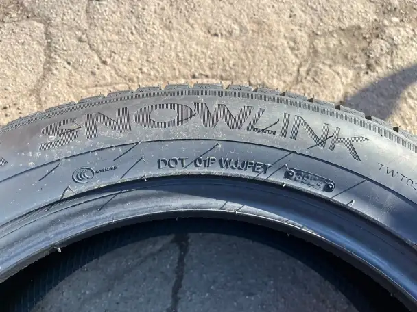 235.55.19 Triangle PL02 105V, фотография 5